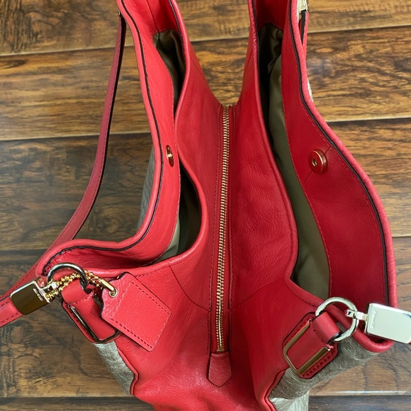 Coach Tangerine Shoulder bag with matching wallet - Picture 4 of 10